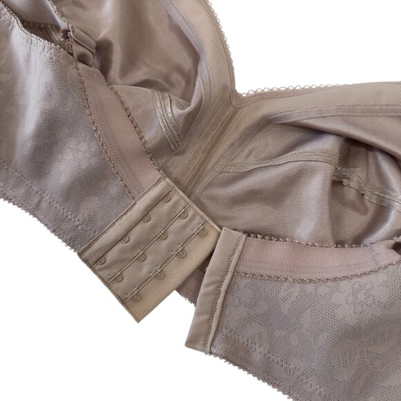 Playtex 18 Hour Women Lightweight Beige Satin Floral Wireless Bra Size 42C -4693 - Picture 10 of 14